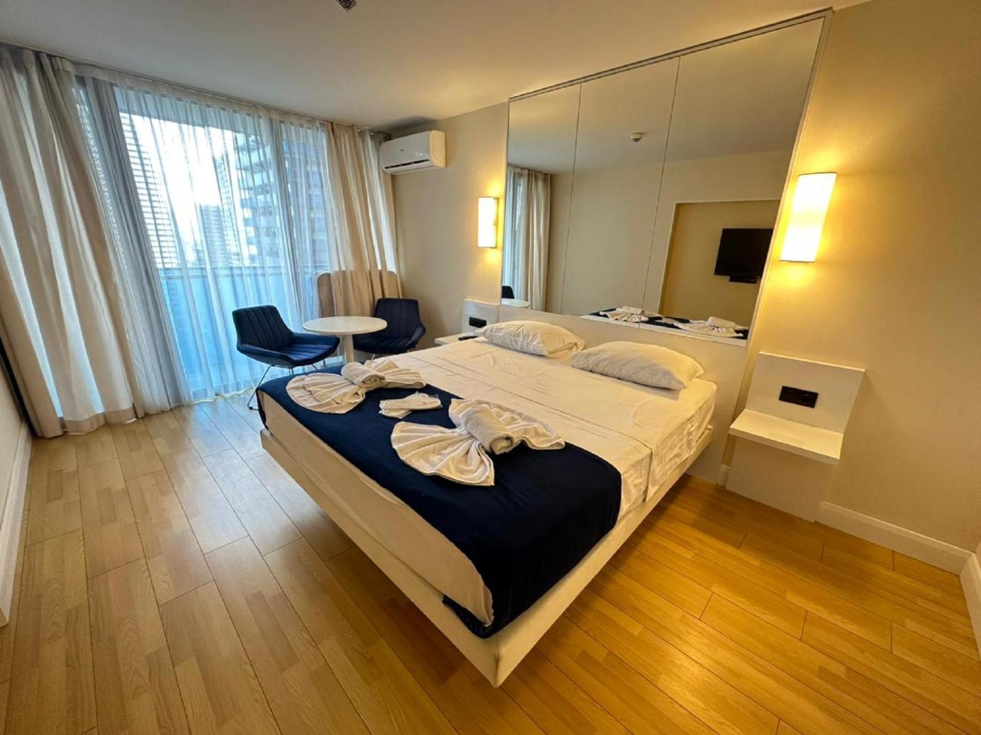 Holiday Point Orbi City Батуми Экстерьер фото