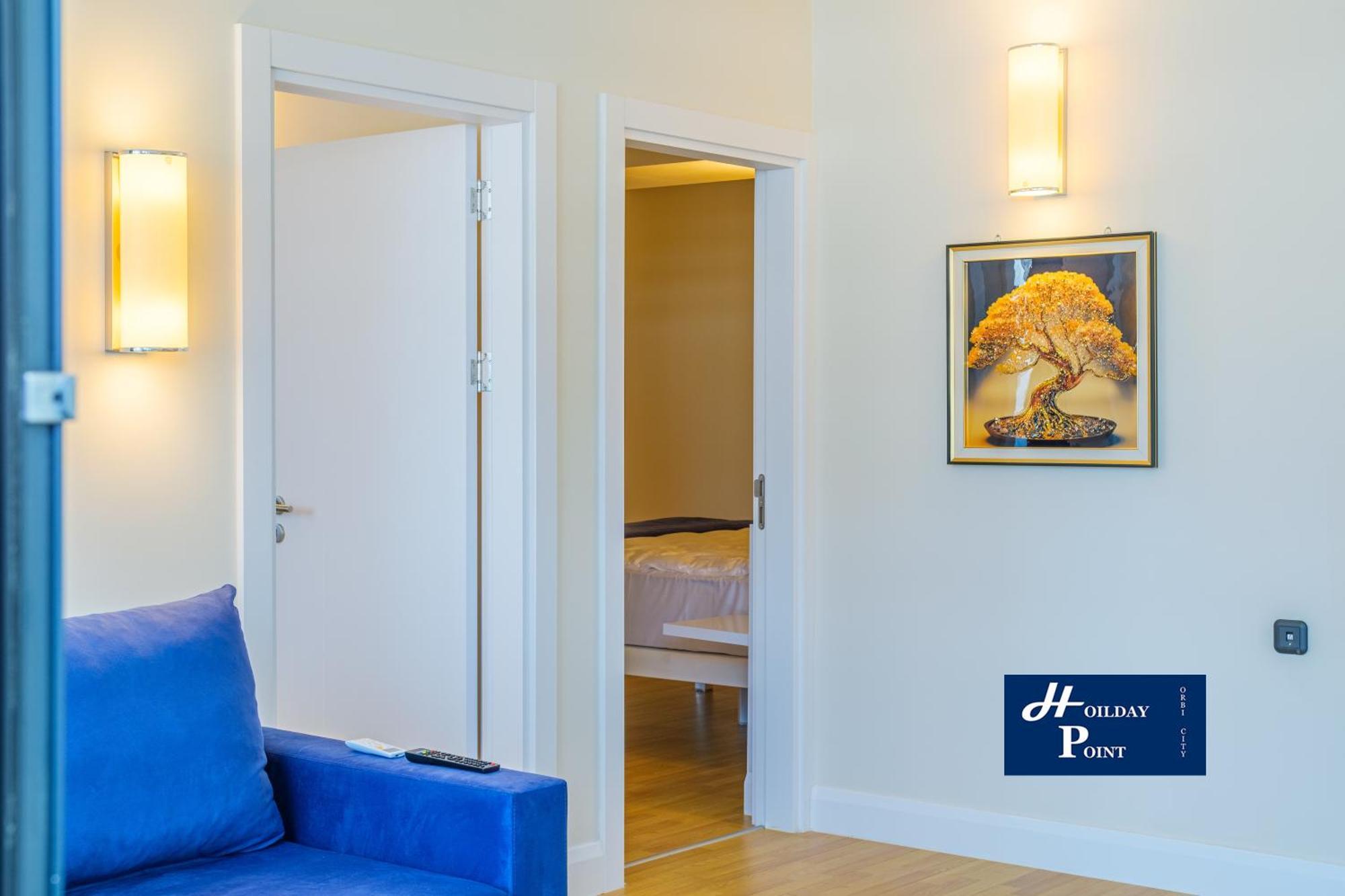 Holiday Point Orbi City Батуми Экстерьер фото