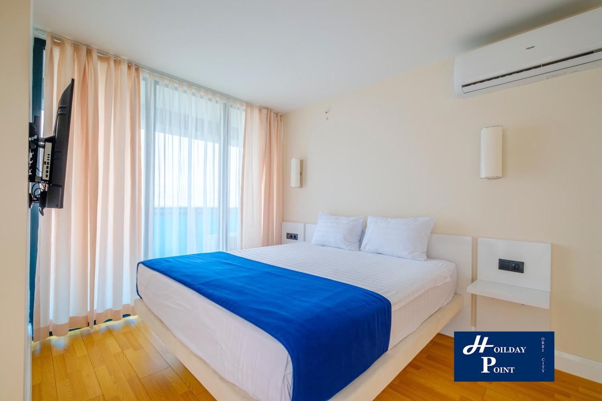 Holiday Point Orbi City Батуми Экстерьер фото